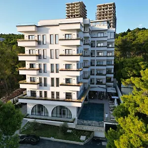Hotel Great White
